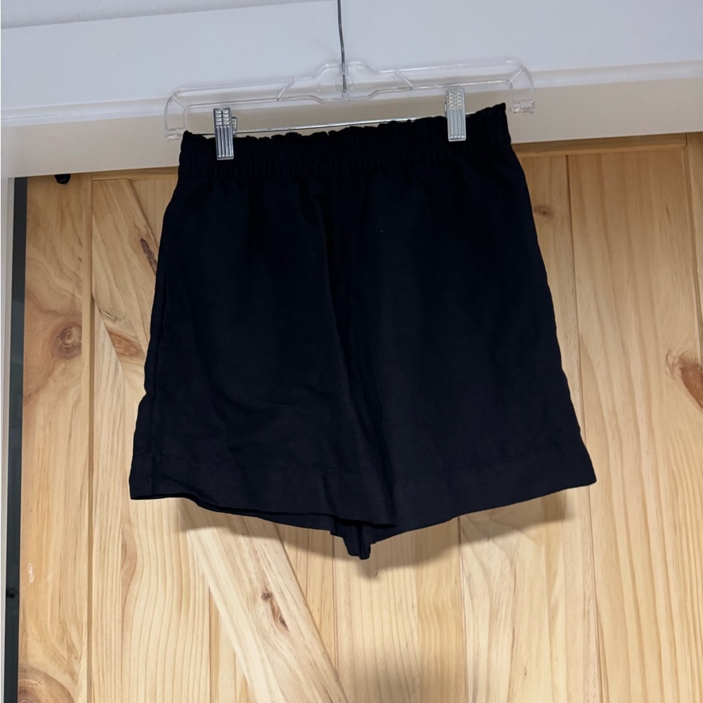 Women’s black XS comfy shorts